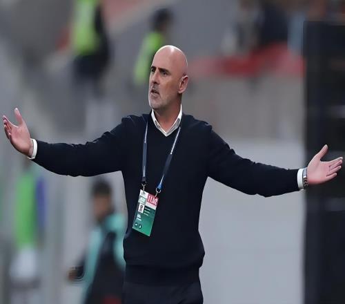 意外！穆斯卡特今年帶領(lǐng)上港只贏一場(chǎng)，球迷還看好他續(xù)約留隊(duì)嗎