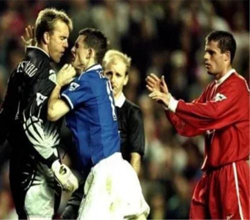 不服氣博格坎普，不兼容亨利，卻間接成就魯尼，禁區(qū)之狐太過自我