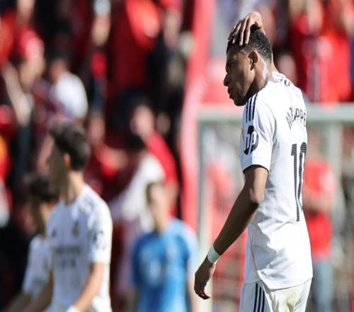 爆大冷！補(bǔ)時(shí)絕殺，皇馬轟然倒下，姆巴佩屢失良機(jī)：5場(chǎng)0進(jìn)球