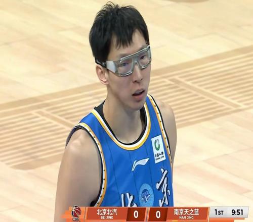 北京男籃10692力克同曦，球員評(píng)分：兩人是取勝功臣，麥基不合格