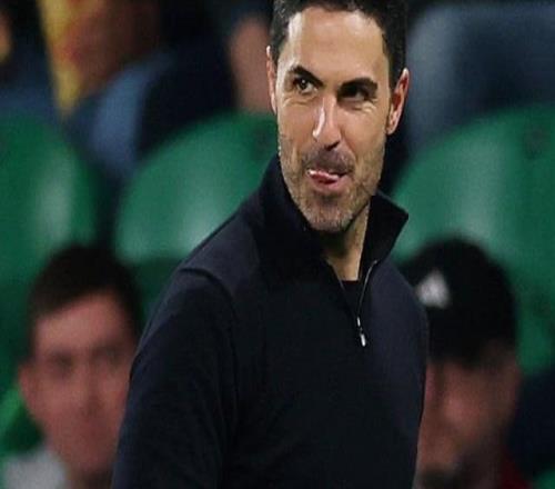 10！阿森納有望創(chuàng)一紀(jì)錄：下周打平進(jìn)四強(qiáng)，歐冠+英超爭(zhēng)雙冠王