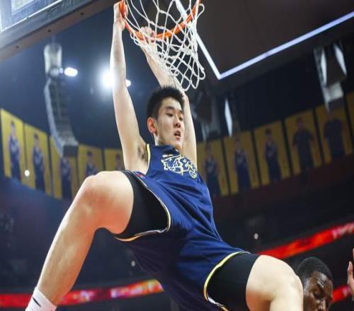 8投砍22分8板！廣東19歲小將打出CBA生涯最佳一戰(zhàn)，感謝杜鋒信任