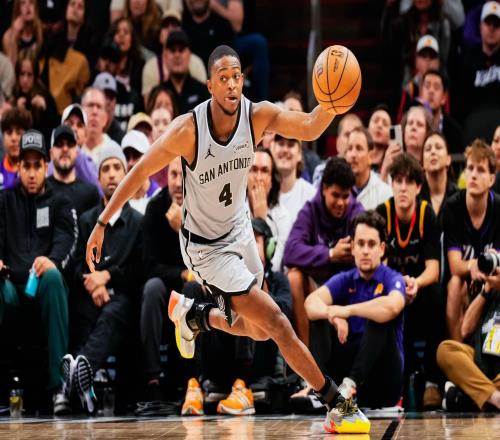 Fox沒(méi)等文班亞馬，25分把開(kāi)拓者按在地上打了86%時(shí)間