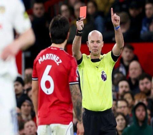 冤利馬拉對手頭發(fā)被直紅罰下此前富勒姆后衛(wèi)同樣動作卻沒事