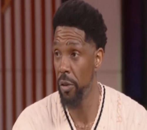 哈斯勒姆：三球不是臟球員，但他拉倒阿德巴約的動(dòng)作堪比WWE