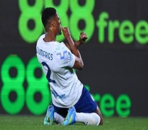 米體：鄧弗里斯在國米的未來仍未確定，今夏可能有豪門求購