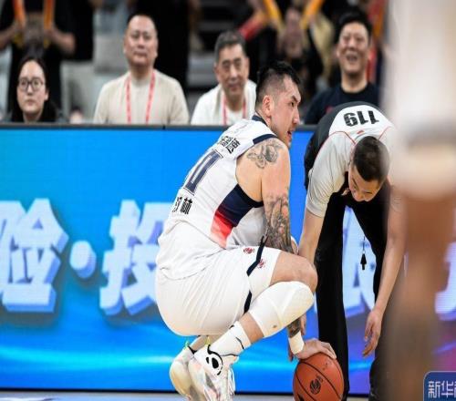 體壇午爆山東泰山今晚迎戰(zhàn)上海海港，山東男籃今晚迎戰(zhàn)北京北汽