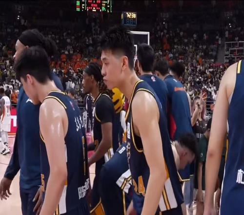 太適合廣東隊(duì)！CBA暴力內(nèi)線慘遭棄用，或被朱芳雨重金挖走