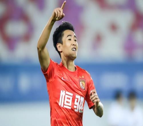 球迷原以為他在蓉城的表現(xiàn)！肯定不如離隊的萊切特，如今卻被打臉