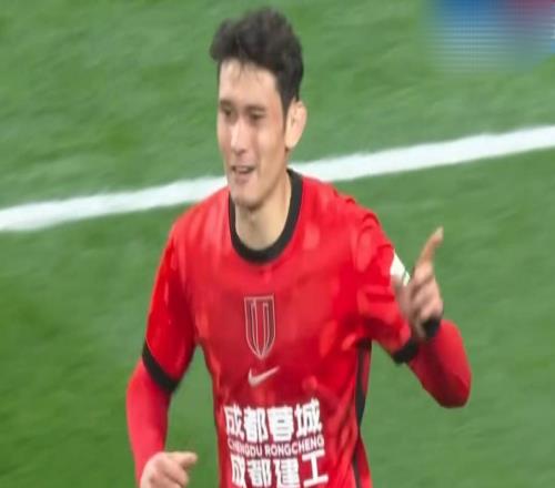 21！20！中超一夜：蓉城險遭絕平，浙江四輪不勝，國安艱難絕殺