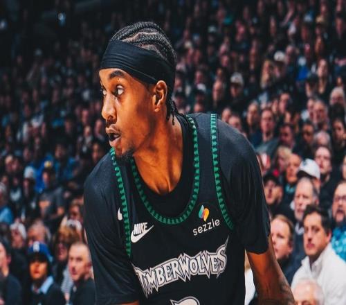 四屆DPOY的含金量！戈登受傷，約基奇低迷，掘金隊被連扳兩局