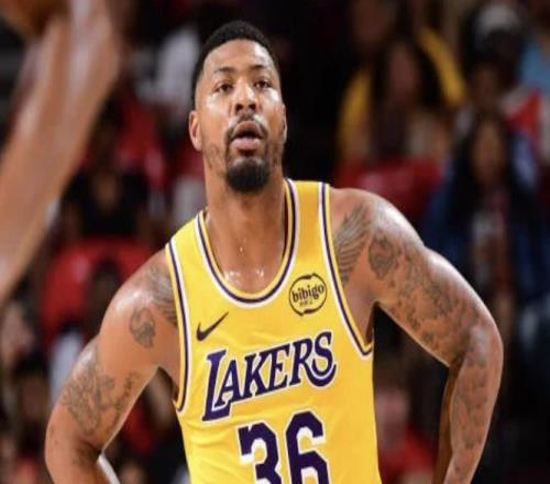 斯馬特：現(xiàn)在還差一場(chǎng)勝利，我們要保持“殺手心態(tài)”完成終結(jié)