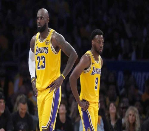 湖人隊(duì)第三場(chǎng)比賽獲勝后，道奇隊(duì)向他們表示祝賀