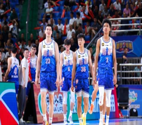 6人入選國(guó)家短訓(xùn)營(yíng)！困境中，新疆男籃年輕力量破土而出