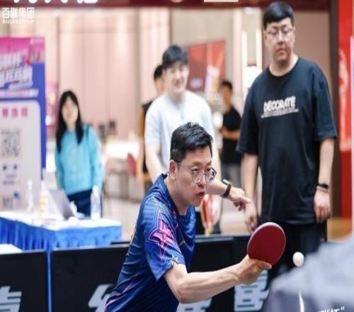 商場(chǎng)里聽(tīng)見(jiàn)“乒乓響”！“百聯(lián)杯”趣味賽開(kāi)球，國(guó)球跨界重塑申城消費(fèi)新場(chǎng)景