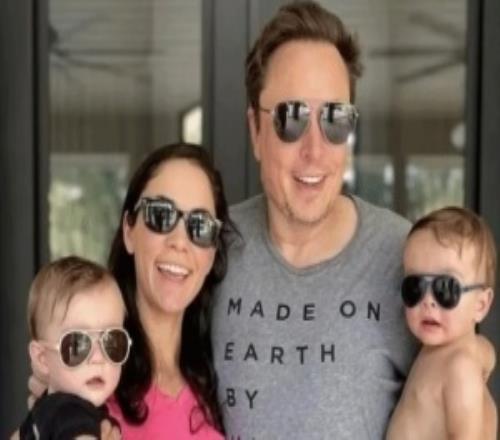 集邮这一块！马斯克官宣漂亮高管女友：已连生4个娃