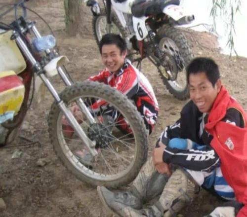 張雪背后的貴人，找到了