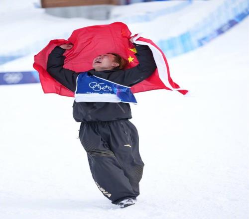 蘇翊鳴奪首金！夢回2024鄭欽文巴黎奪金時刻