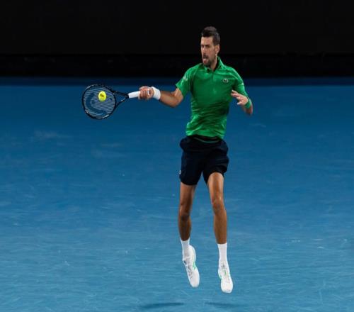 德约质问记者奇葩问题：我在追赶辛纳和阿卡是追随者