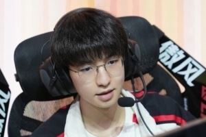 悲情英雄！Elk第三局飛機(jī)試圖力挽狂瀾卻慘遭隊(duì)友坑輸