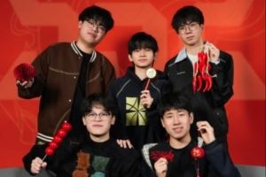 JDG分享隊員新年合照并配文：馬躍新程，同心公征