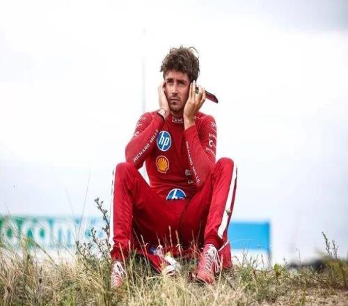 勒克萊爾：對不起我不玩社交媒體了