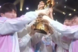 先鋒賽賽事現(xiàn)場(chǎng)：過(guò)去無(wú)法挽回，未來(lái)可以改變