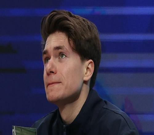 冬奧會最忙的男人！同時給13個國家16名選手當教練！然而，他有個最特別的“孩子”