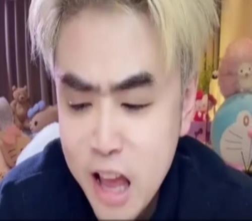 朱开：T1早有换AD的想法了，没夺冠的话是一定要换的