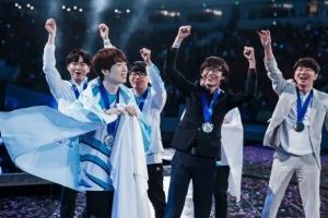 Ghost：观看和学习的对象是BeryL，大赛中关键的就是果敢性