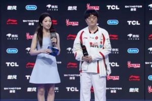 Tian采訪：有的選手要找回狀態(tài)，有的選手是新人，大家都很不容易