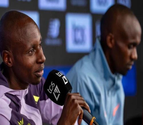 薩維破世界紀(jì)錄，全程馬拉松跑進(jìn)2小時(shí)