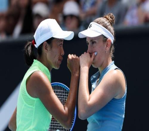 張帥組合再次晉級澳網(wǎng)女雙四強(qiáng)，德約戲劇性晉級半決賽