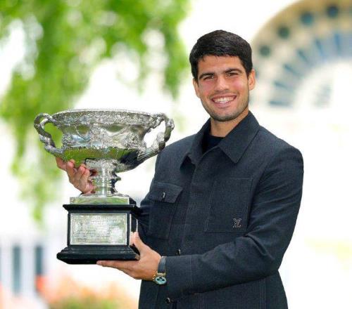 澳網(wǎng)玄學(xué)預(yù)示阿卡生涯成就菲斯回歸贏球，鄭欽文一姐位子現(xiàn)危機(jī)