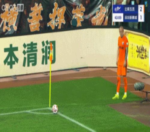 難得一見韓子龍角球配合變成二次觸球，奧斯卡進球被VAR取消