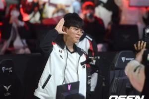 Cuzz：GEN在常規(guī)賽是神一般的存在，打得平庸是贏不了他們的