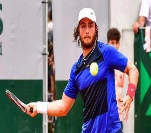 一聲嘆息，兩資格賽選手與冠軍擦肩而過，仍取得職業(yè)生涯新突破