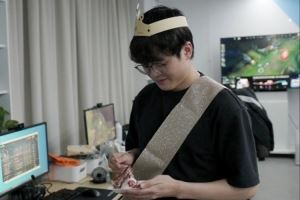 BLG發(fā)布視頻：吹蠟燭許愿吧！讓我們一起祝Xun選手生日快樂