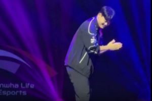 很難超越《晚安大小姐》了Gumayusi跳舞《漂亮的年紀(jì)25歲》