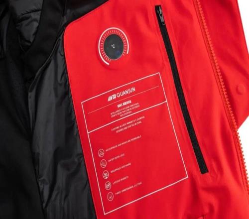 更懂中國雪場，這件雪服如何在20高效鎖溫又暖而不悶