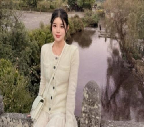 doinb妻子糖小幽分享旅游照片：食遍人間煙火