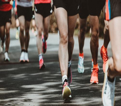 中國田協(xié)：強(qiáng)化路跑賽事參賽者健康前置篩查，引導(dǎo)其科學(xué)評估自身狀況