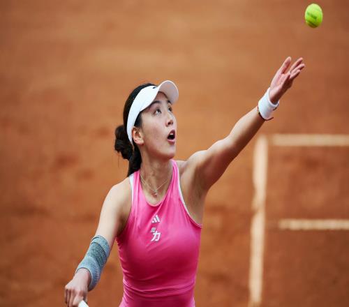 紅土賽季兩連勝！王欣瑜連續(xù)上演逆轉(zhuǎn)：24歲中國莎娃回暖