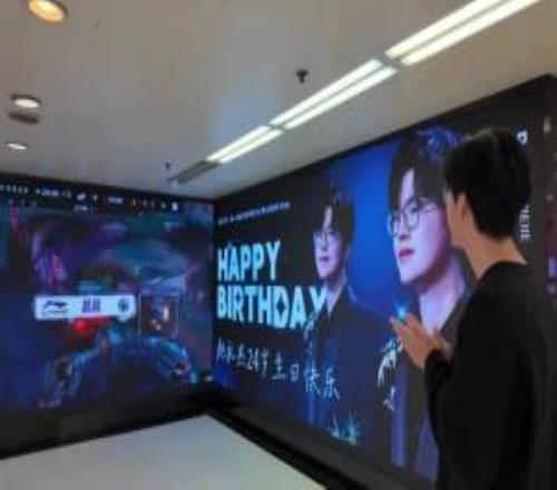Jiejie感谢生日应援:谢谢大家的应援,期待我们每年都见