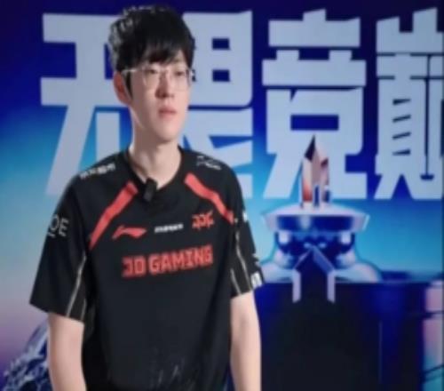 場(chǎng)間采訪Scout：希望能擊敗IG，想對(duì)Rookie說(shuō)我們好好打一下吧