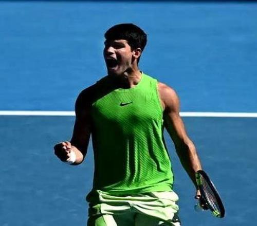 俄羅斯選手前赴后繼挑戰(zhàn)世界第一阿爾卡拉斯