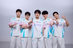 BLG曬2026LPL定妝照：帥氣地開啟全新賽季！