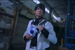 原來阿水休息是拍假面騎士去了《假面騎士ZZZ》預(yù)告“喻文波”變身假面騎士諾克斯