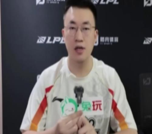 xiaohu：我們走到現(xiàn)在成長很多，季后賽會重新展露實力