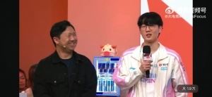 艾希大招非常關(guān)鍵誰指揮的Viper：一般情況下都是我來指揮的